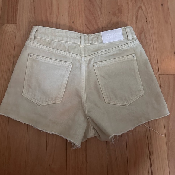 Zara shorts- egg white color - Picture 2 of 3